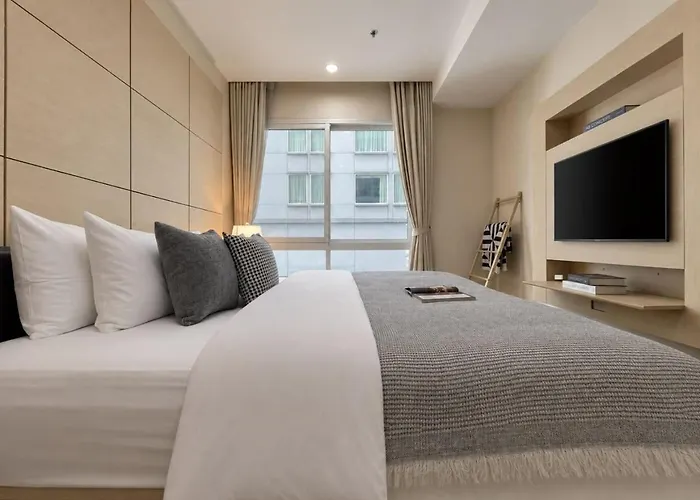 300m To Bts L Large 50sqm L Pool And Sauna Apartment