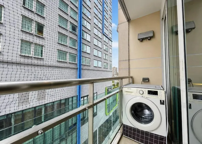 300m To Bts L Large 50sqm L Pool And Sauna * Bangkok